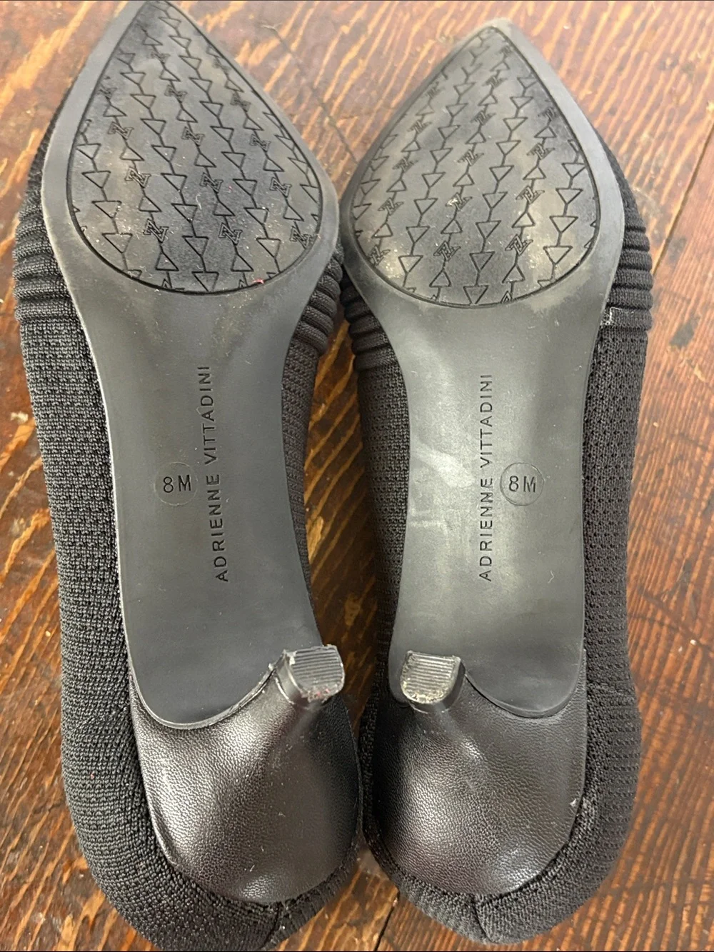 Adrienne Vittadini Skippy Black Pointed-Toe Kitten Heel Pumps Flexible Size 8